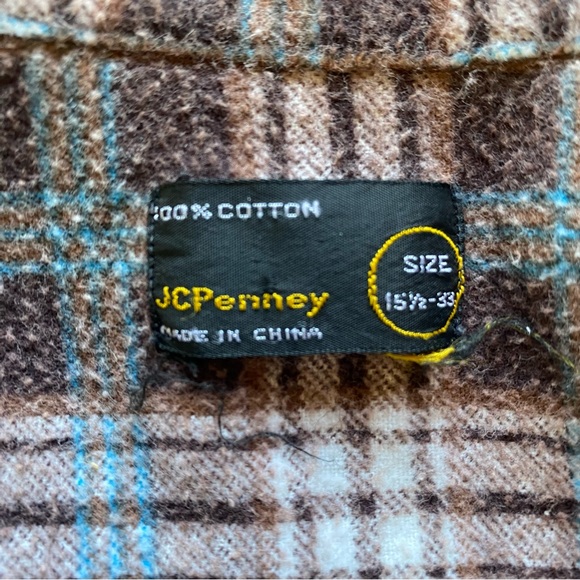 Vintage JC Penney Pearl Snap Flannel button up shirt. Size 15.5-33. Pockets! - Picture 14 of 15